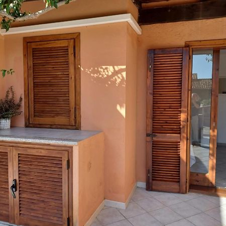 マリネッラCasa Sibilla Bi-Locale Con Terrazza A 60 Metri Dal Mareアパートメント エクステリア 写真